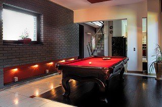 Professional pool table movers in Iowacity content img1